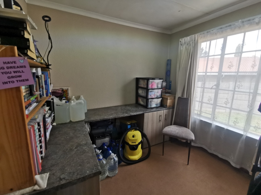 3 Bedroom Property for Sale in Marlands Gauteng