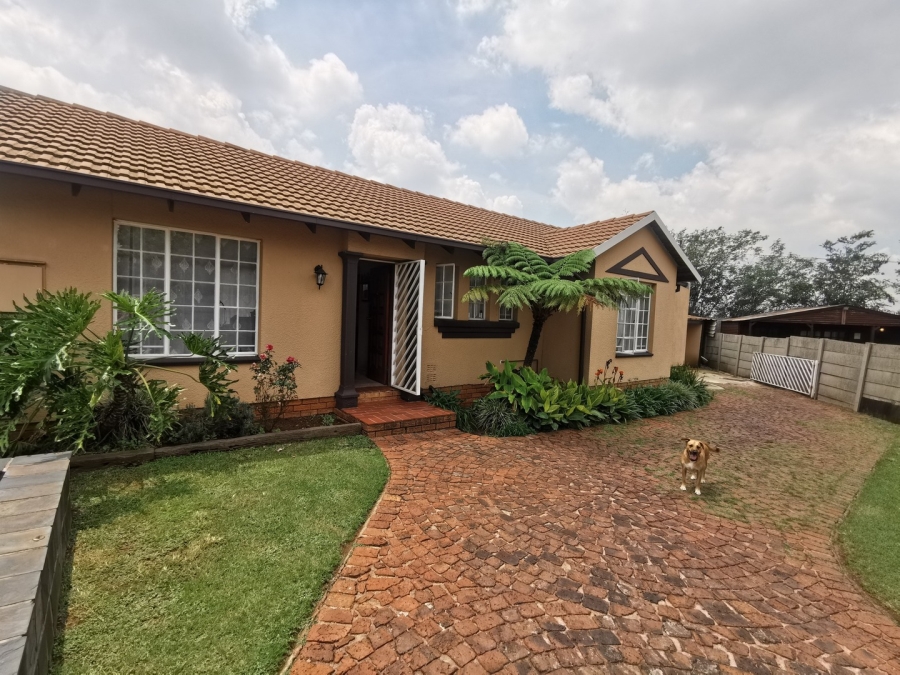 3 Bedroom Property for Sale in Marlands Gauteng