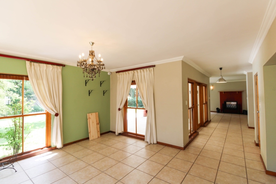 To Let 4 Bedroom Property for Rent in Bryanston Gauteng