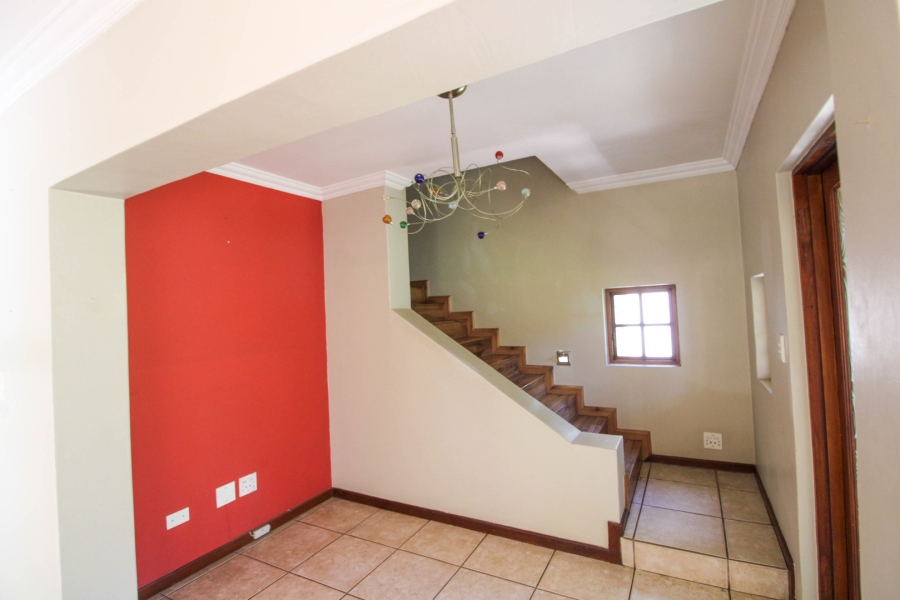 To Let 4 Bedroom Property for Rent in Bryanston Gauteng