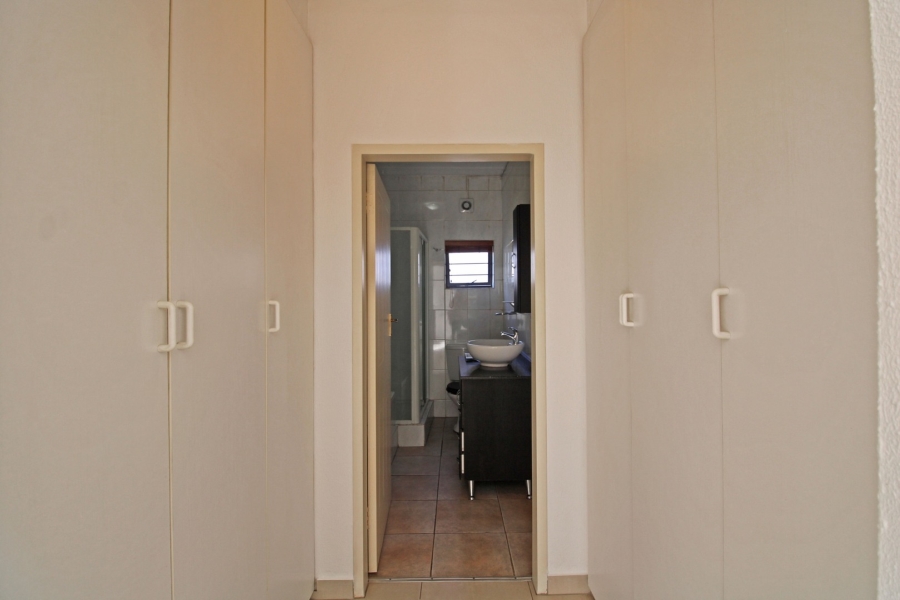 2 Bedroom Property for Sale in Bryanston Gauteng