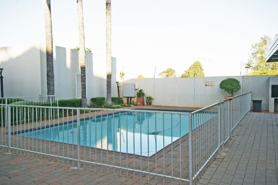 2 Bedroom Property for Sale in Bryanston Gauteng