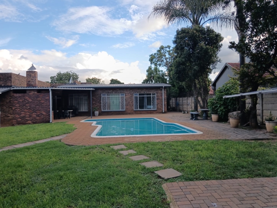 3 Bedroom Property for Sale in Mayberry Park Gauteng