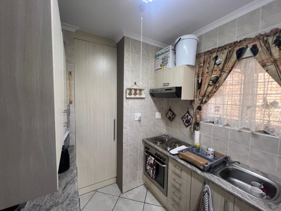 2 Bedroom Property for Sale in Misty Bay Gauteng