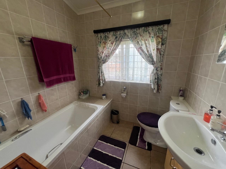 2 Bedroom Property for Sale in Misty Bay Gauteng