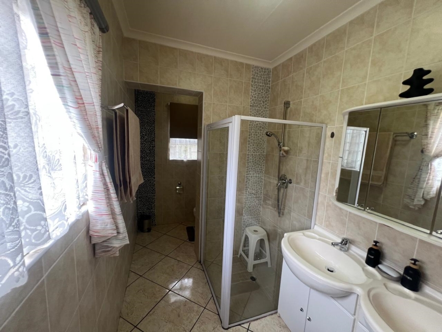 2 Bedroom Property for Sale in Misty Bay Gauteng