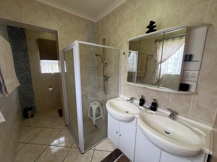 2 Bedroom Property for Sale in Misty Bay Gauteng