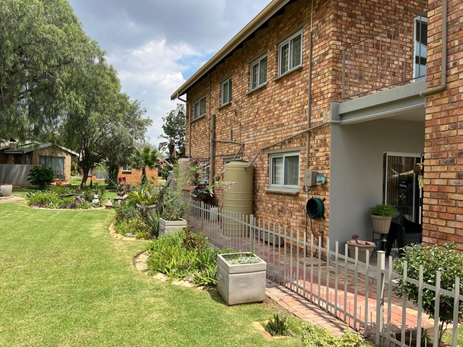 2 Bedroom Property for Sale in Misty Bay Gauteng