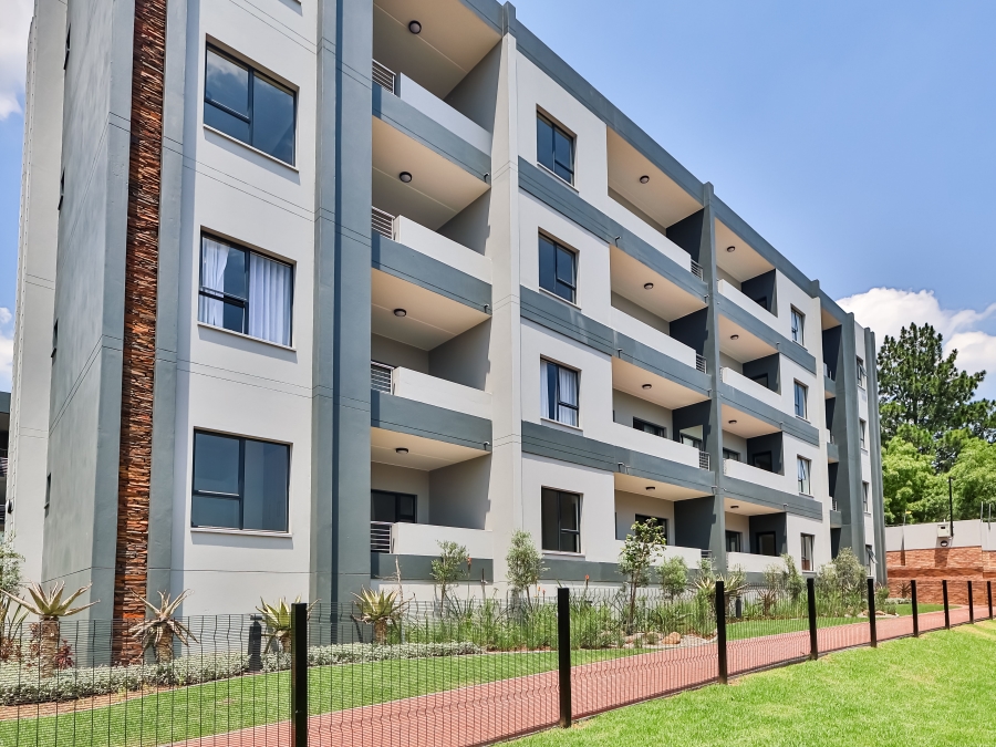 2 Bedroom Property for Sale in Grand Central Gauteng