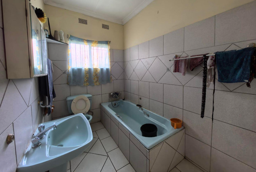 To Let 3 Bedroom Property for Rent in Capital Park Gauteng