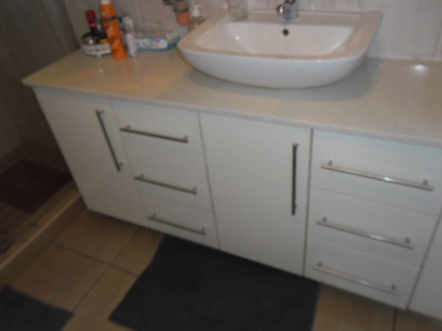3 Bedroom Property for Sale in Lenasia South Gauteng