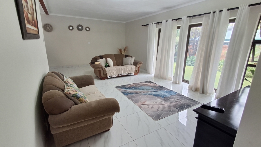 3 Bedroom Property for Sale in Dorandia Gauteng