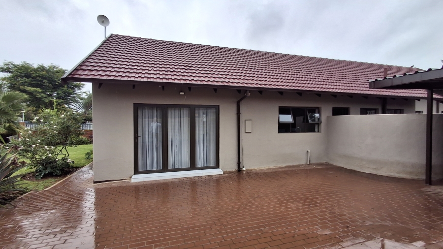 3 Bedroom Property for Sale in Dorandia Gauteng