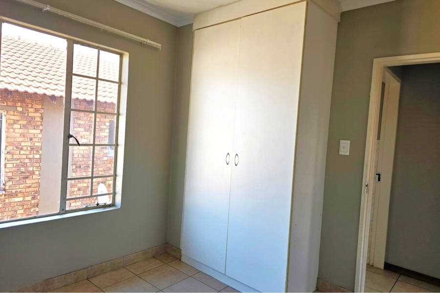 1 Bedroom Property for Sale in Kempton Park Central Gauteng