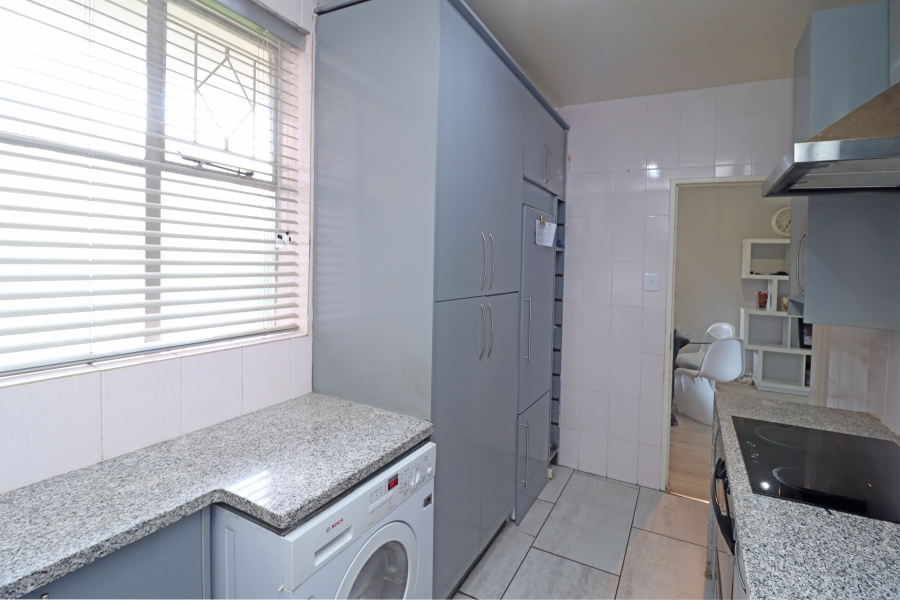2 Bedroom Property for Sale in Kew Gauteng