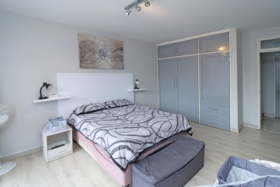 2 Bedroom Property for Sale in Kew Gauteng