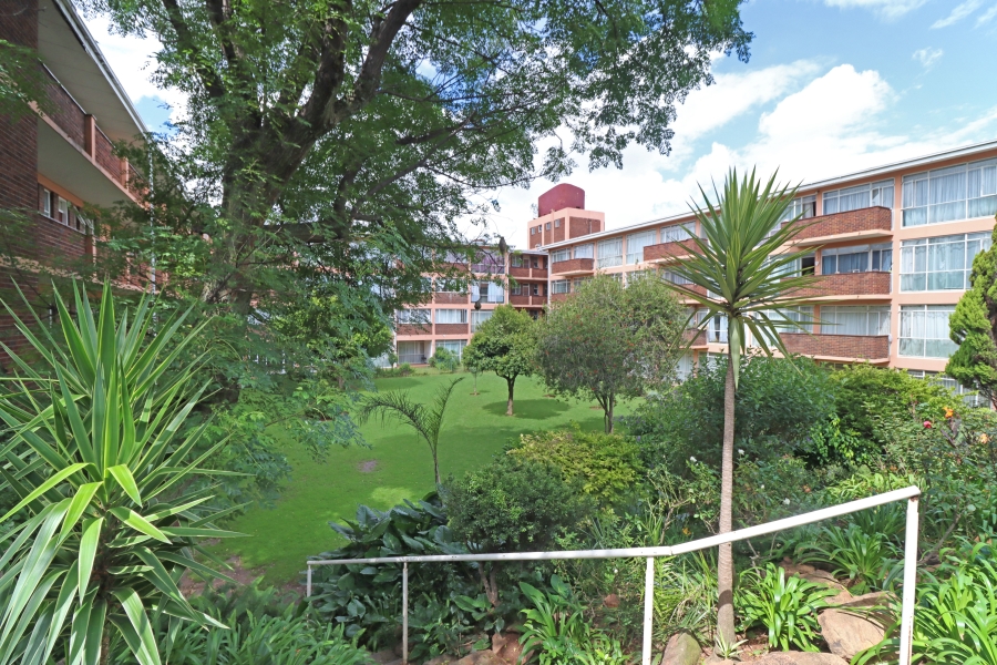 2 Bedroom Property for Sale in Kew Gauteng