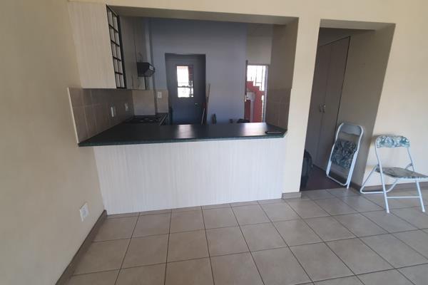 To Let 2 Bedroom Property for Rent in Sinoville Gauteng