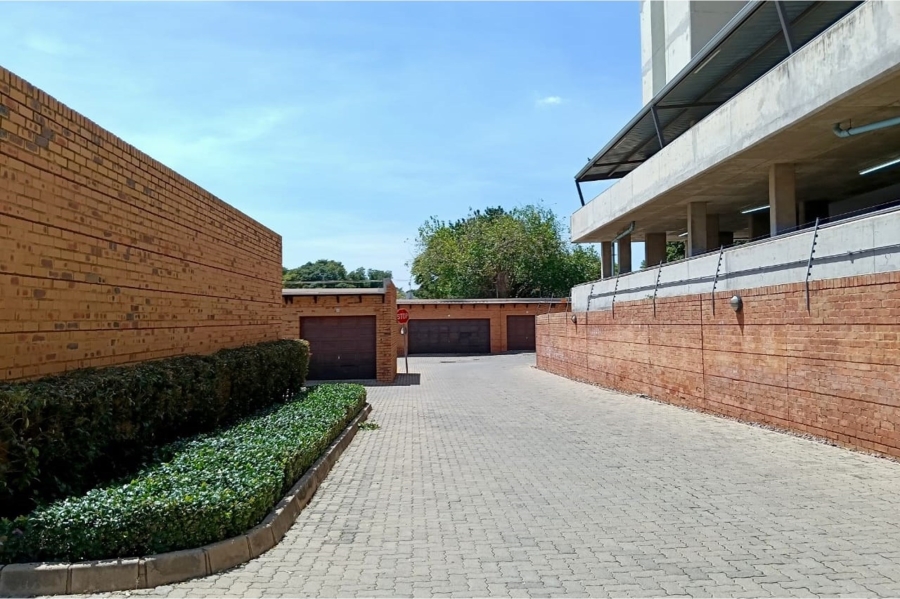 1 Bedroom Property for Sale in Hatfield Gauteng