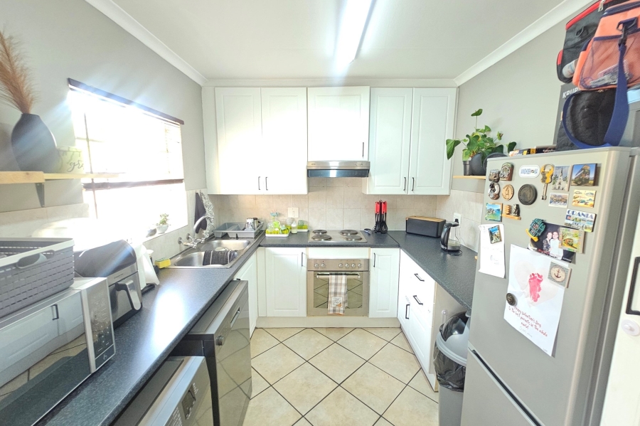 2 Bedroom Property for Sale in Magalieskruin Gauteng