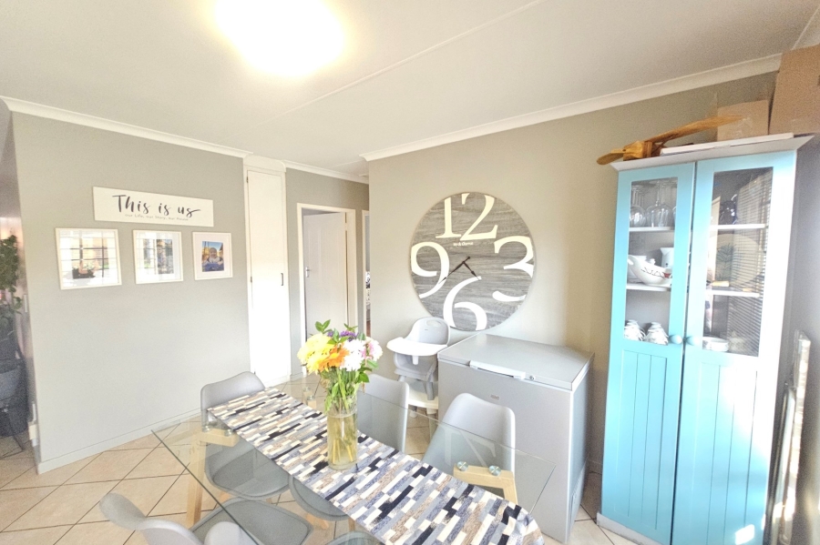 2 Bedroom Property for Sale in Magalieskruin Gauteng
