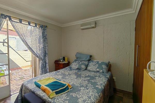 To Let 1 Bedroom Property for Rent in Waverley Gauteng