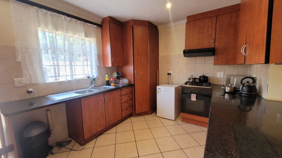 To Let 2 Bedroom Property for Rent in Annlin Gauteng