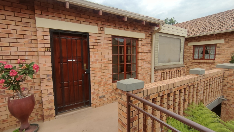 2 Bedroom Property for Sale in Equestria Gauteng