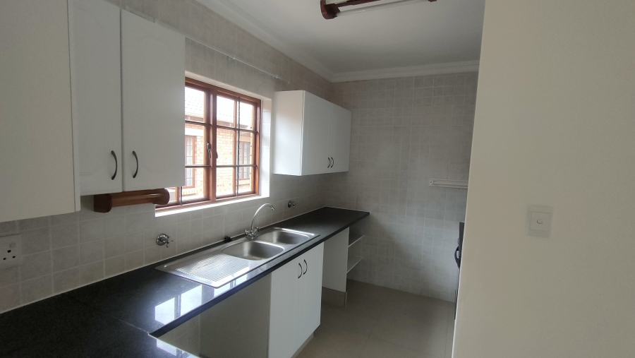 2 Bedroom Property for Sale in Equestria Gauteng