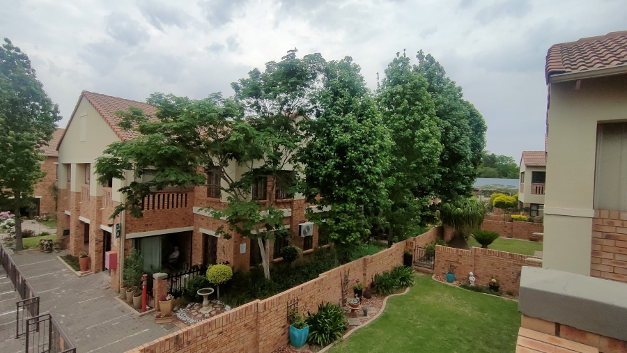 2 Bedroom Property for Sale in Equestria Gauteng