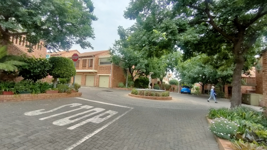 2 Bedroom Property for Sale in Equestria Gauteng