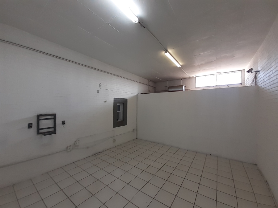 To Let commercial Property for Rent in Manufacta Gauteng