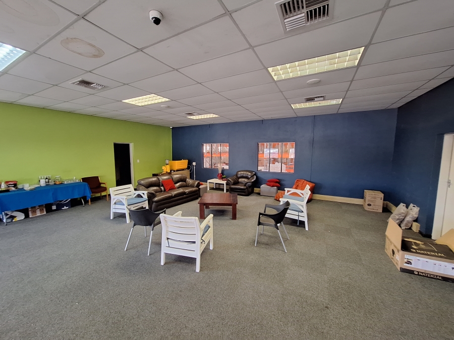 To Let commercial Property for Rent in Mostyn Park Gauteng