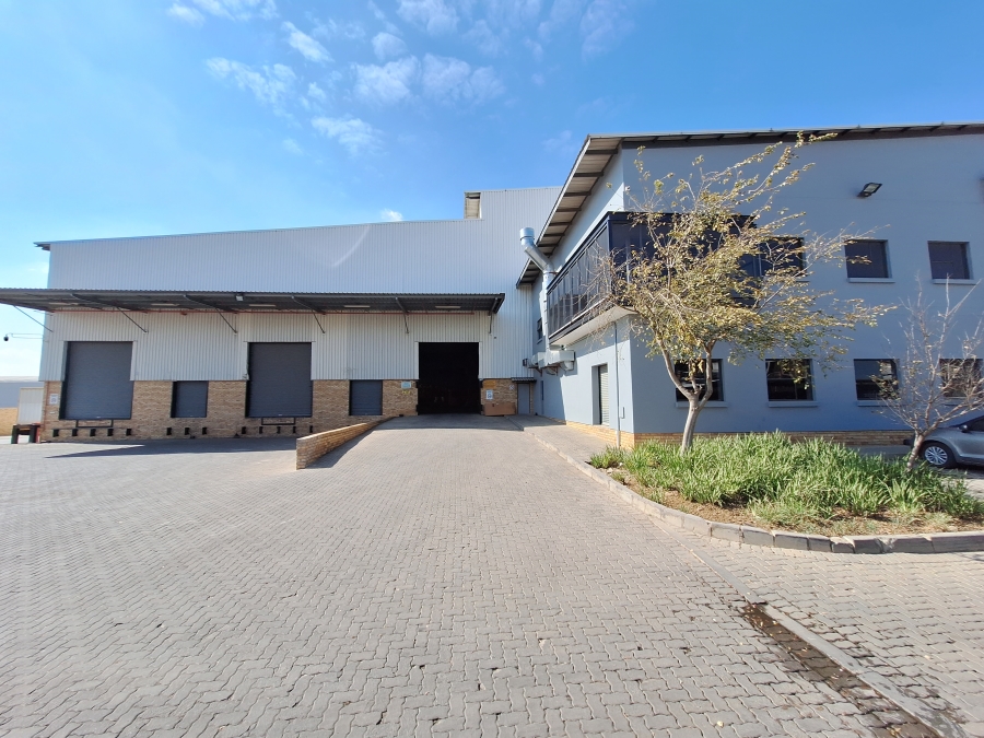 To Let commercial Property for Rent in Mostyn Park Gauteng