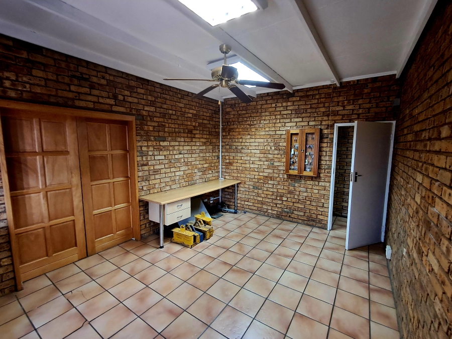 Commercial Property for Sale in Magaliesburg Gauteng