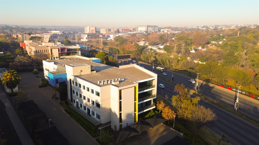To Let Commercial Property for Rent in Waverley Gauteng