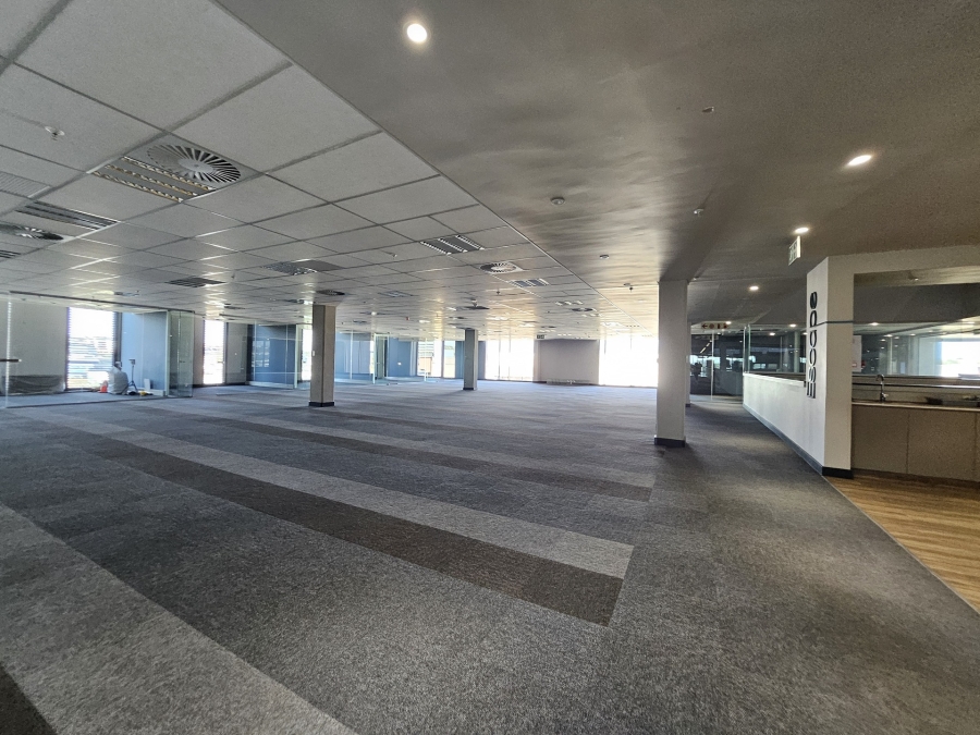 To Let commercial Property for Rent in Die Hoewes Gauteng