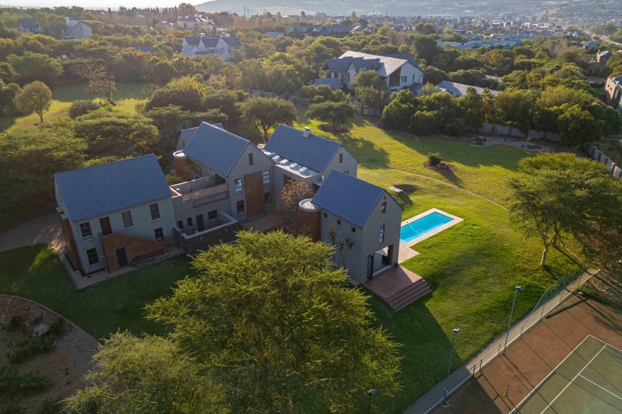 4 Bedroom Property for Sale in Waterfall Equestrian Estate Gauteng