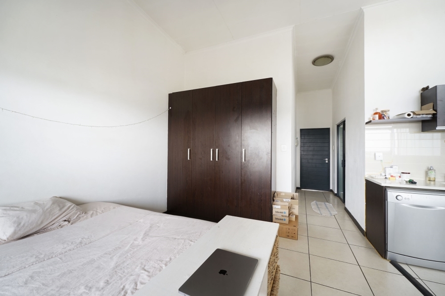 1 Bedroom Property for Sale in Fourways Gauteng