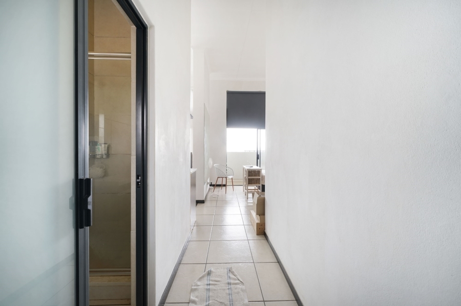 1 Bedroom Property for Sale in Fourways Gauteng