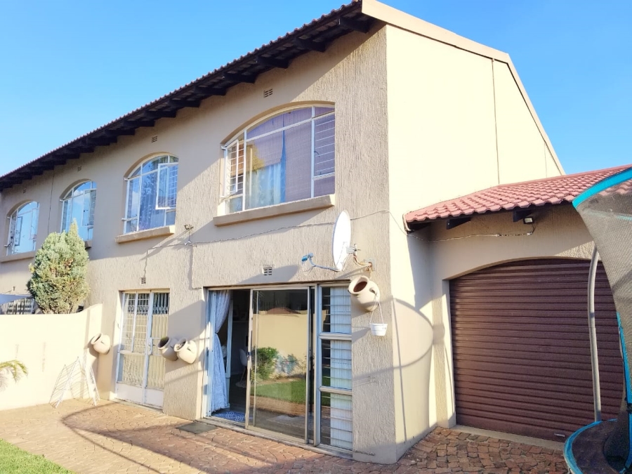3 Bedroom Property for Sale in Lyndhurst Gauteng