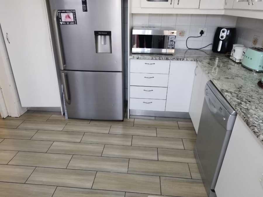 3 Bedroom Property for Sale in Lyndhurst Gauteng