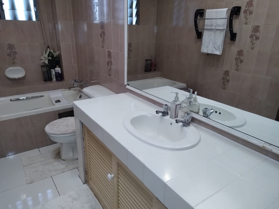 3 Bedroom Property for Sale in Lyndhurst Gauteng