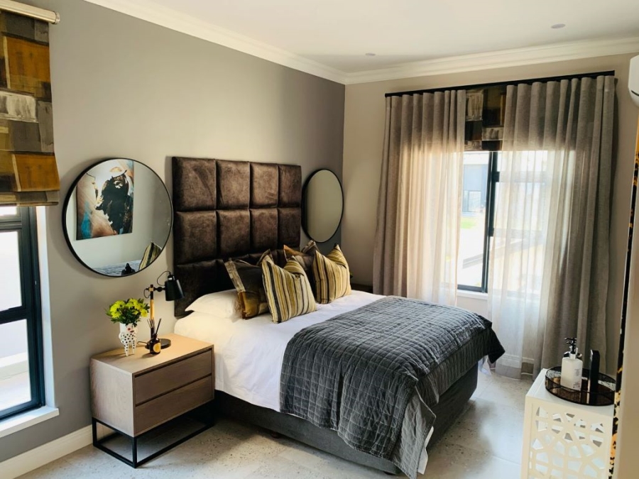 4 Bedroom Property for Sale in Midstream Ridge Gauteng