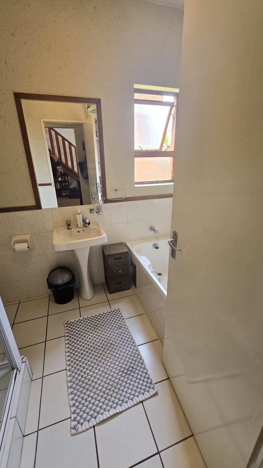 To Let 2 Bedroom Property for Rent in Sunninghill Gauteng