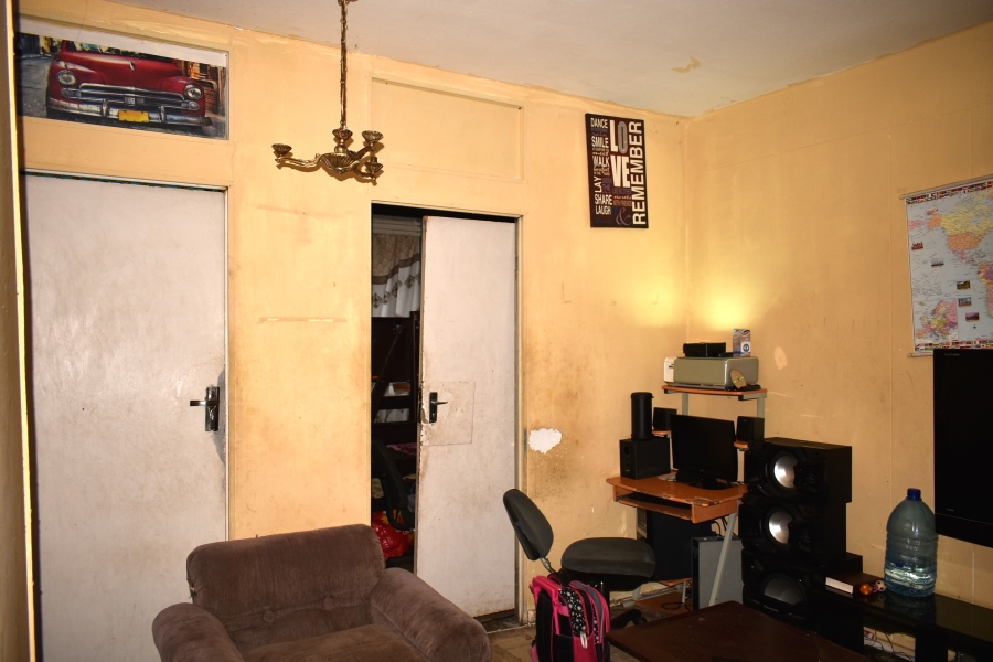 2 Bedroom Property for Sale in Pretoria Central Gauteng