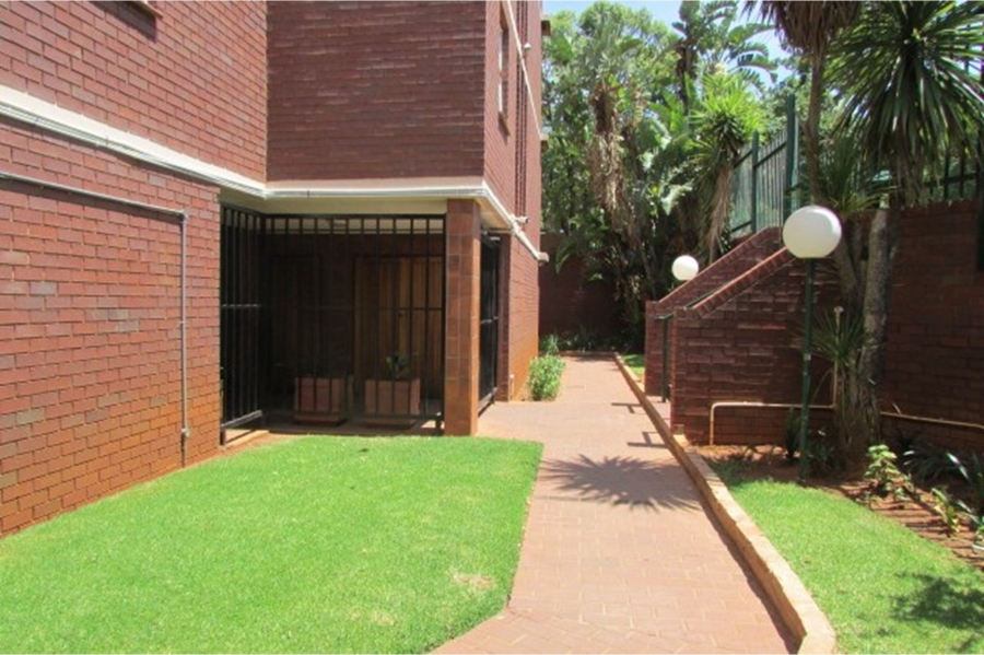 2 Bedroom Property for Sale in Wonderboom South Gauteng