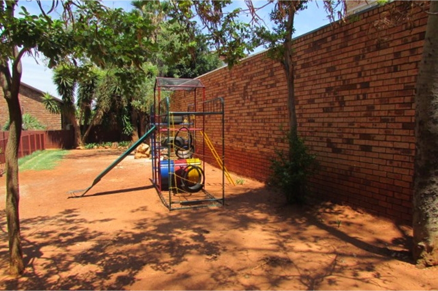 2 Bedroom Property for Sale in Wonderboom South Gauteng