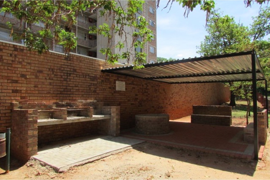 2 Bedroom Property for Sale in Wonderboom South Gauteng