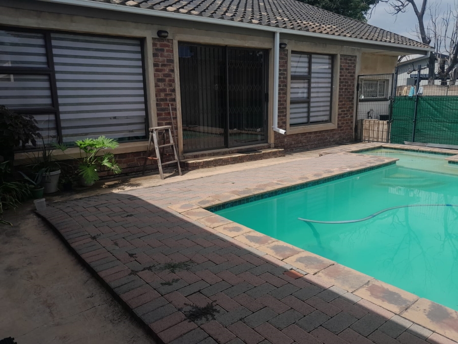 To Let 1 Bedroom Property for Rent in Arcon Park Gauteng